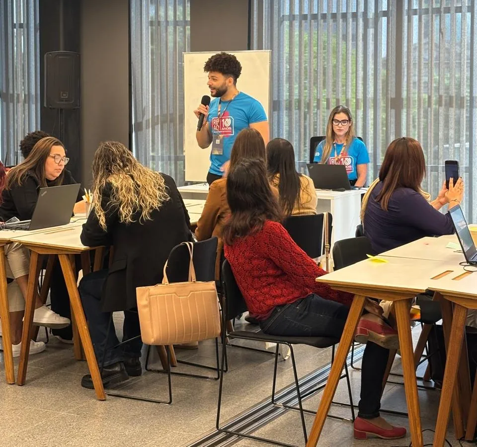 Apresentação sobre Aprendizagem Criativa no Encontro de Educadores do Século XXI